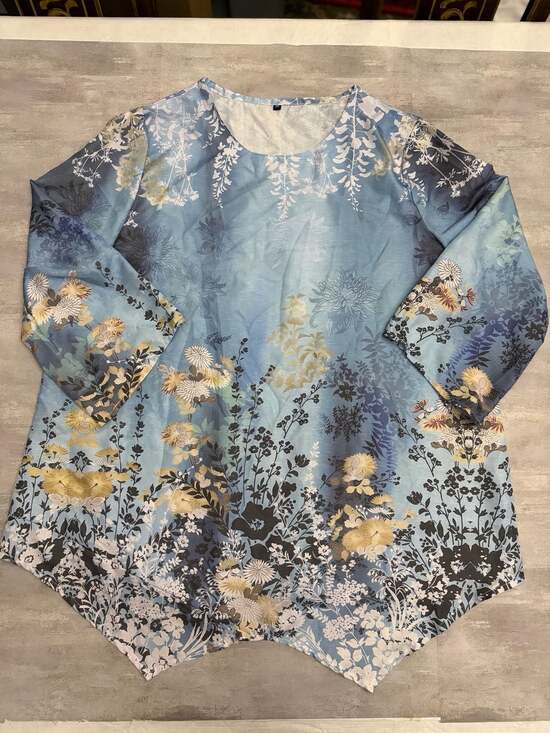 Unbranded Tops - Women's‎ Plus Size 3XL Floral Print Asymmetrical Hem Blue Tunic Blouse